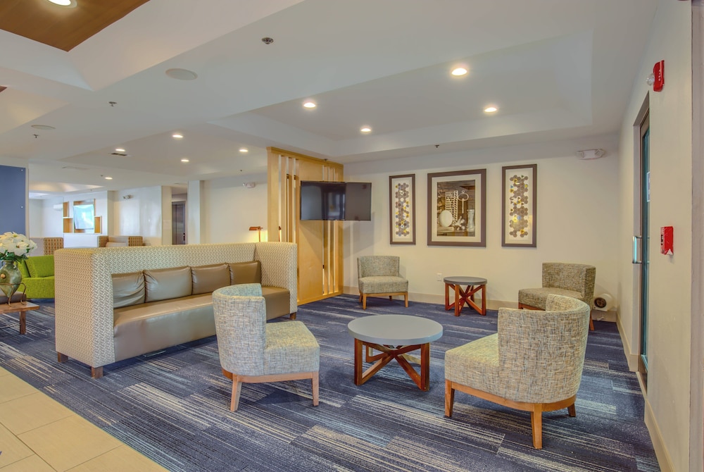 holiday inn express and suites gulf shores by ihg