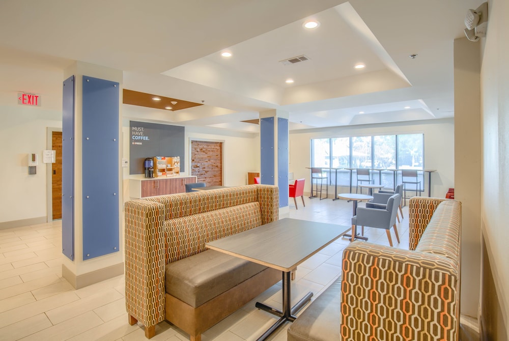 holiday inn express and suites gulf shores by ihg