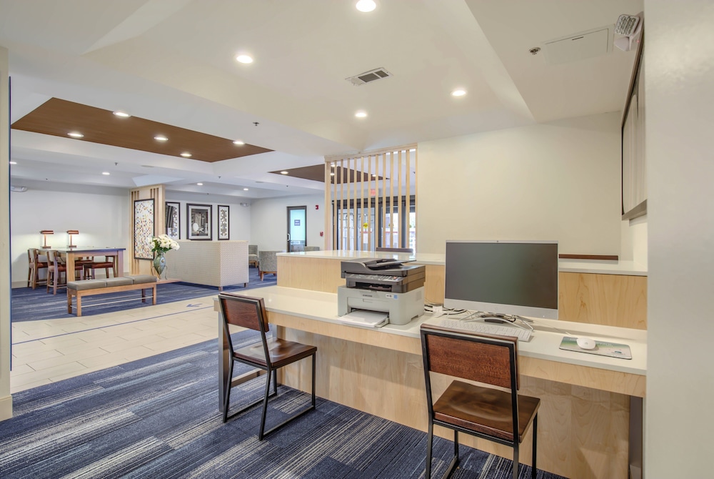 holiday inn express and suites gulf shores by ihg