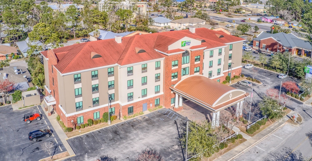 holiday inn express and suites gulf shores by ihg