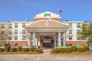 holiday inn express and suites gulf shores by ihg