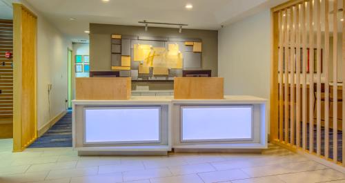 holiday inn express and suites gulf shores by ihg