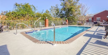 holiday inn express and suites gulf shores by ihg