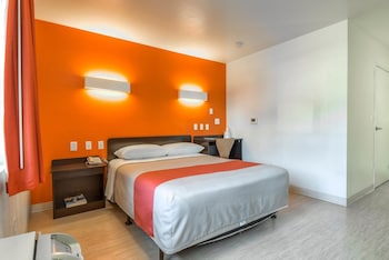 motel 6 anaheim maingate
