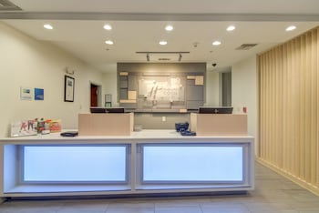 Holiday Inn Express & Suites Foley By Ihg,Gulf Shores>>Foley,3 star
