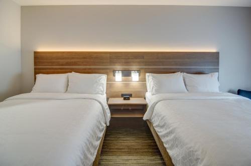 holiday inn express and suites foley by ihg