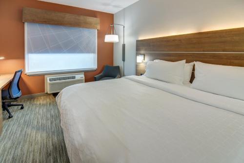 holiday inn express and suites foley by ihg