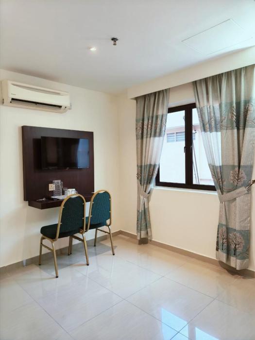 hotel sri sutra pj 222