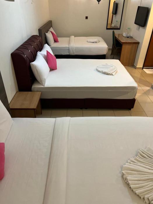 hotel sri sutra pj 222