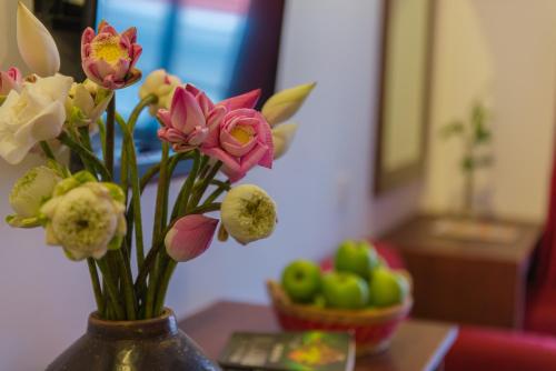 mekong angkor palace inn