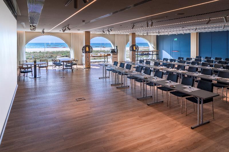 apartamentos playa de castelldefels