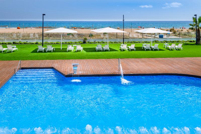 apartamentos playa de castelldefels