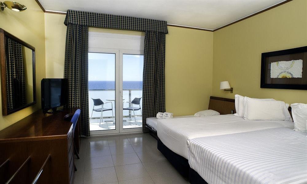 apartamentos playa de castelldefels