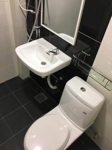 h hotel