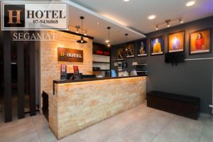 h hotel