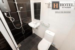 h hotel
