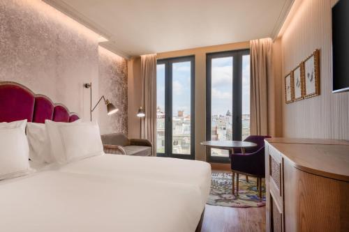 querencia de sevilla autograph collection