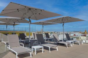 querencia de sevilla autograph collection