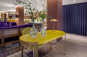 querencia de sevilla autograph collection