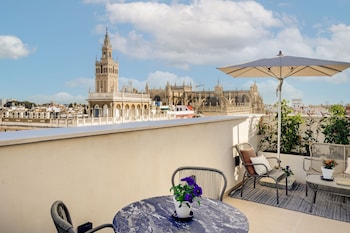 querencia de sevilla autograph collection