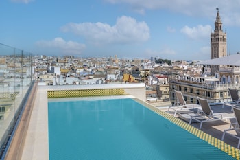 querencia de sevilla autograph collection