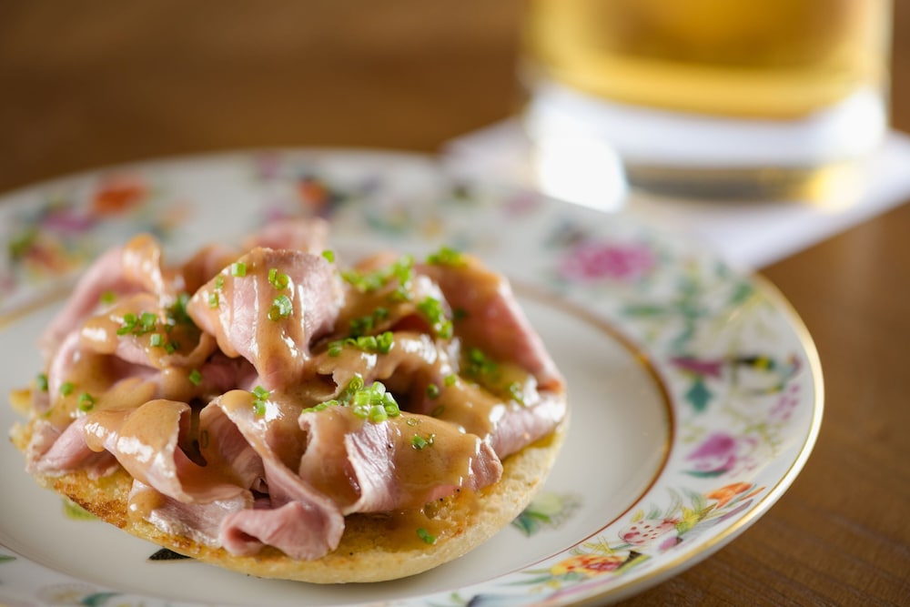 querencia de sevilla autograph collection