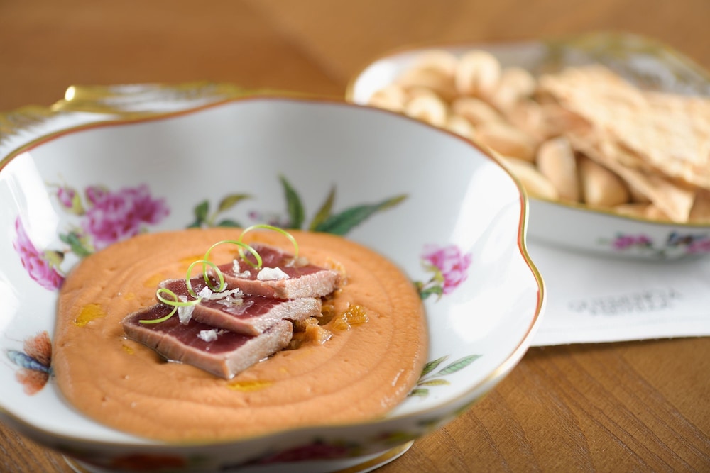 querencia de sevilla autograph collection