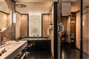 Bulgari Hotel Paris,,5 star