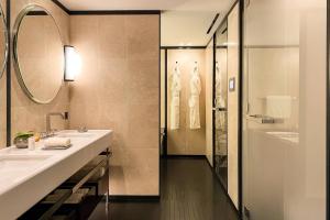 Bulgari Hotel Paris,,5 star