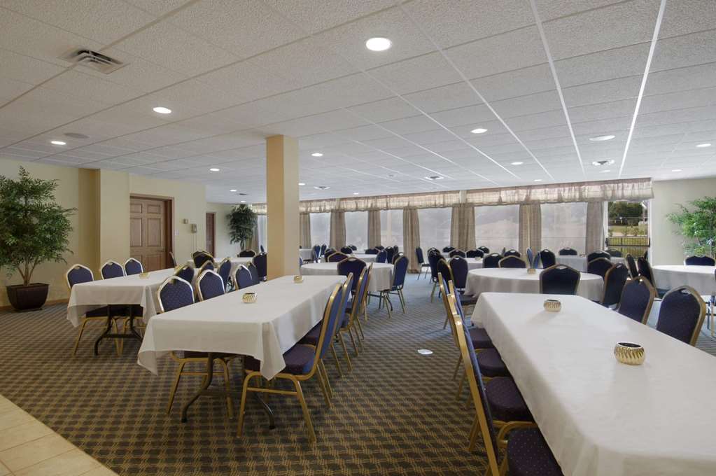 days inn by wyndham dubuque
