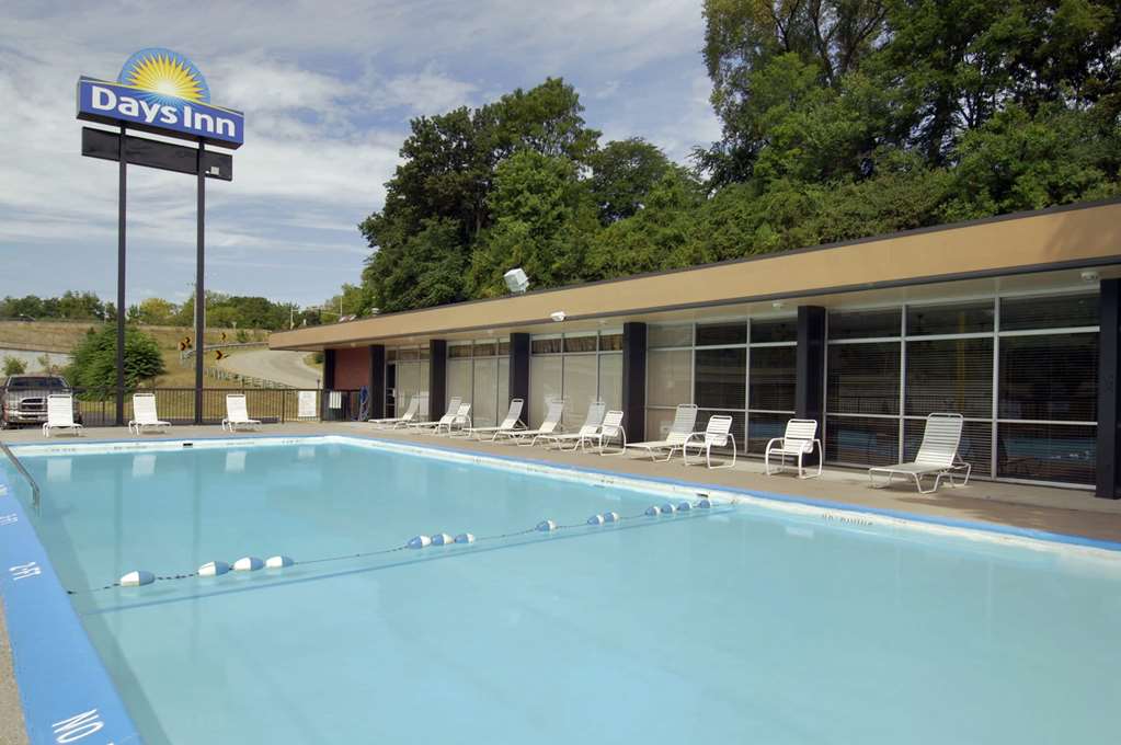 days inn by wyndham dubuque