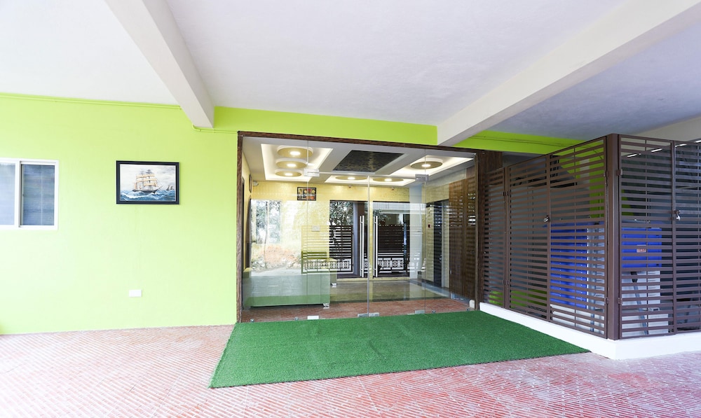 treebo manyata palace