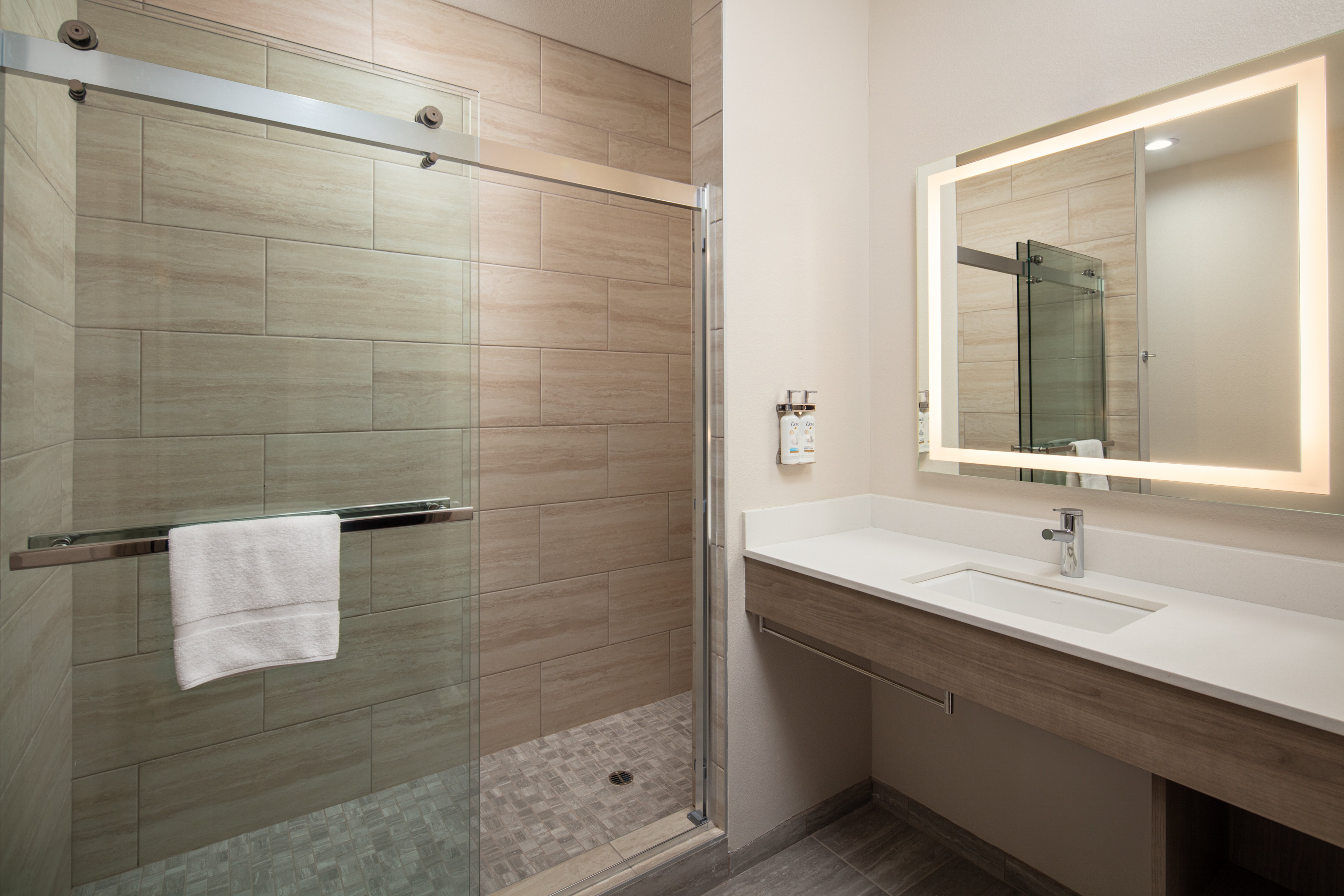 holiday inn express hotel and suites ventura by ihg