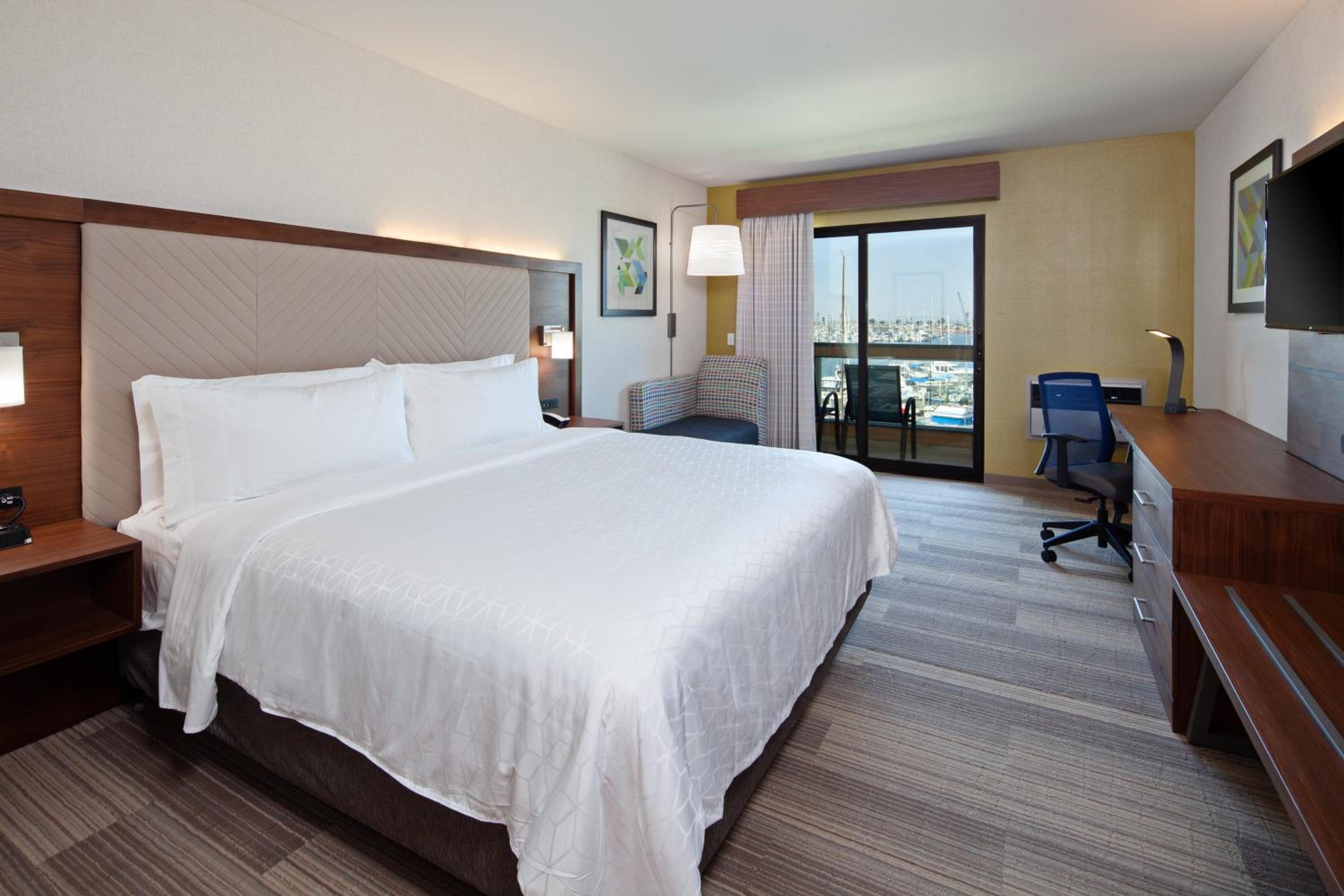 holiday inn express hotel and suites ventura by ihg