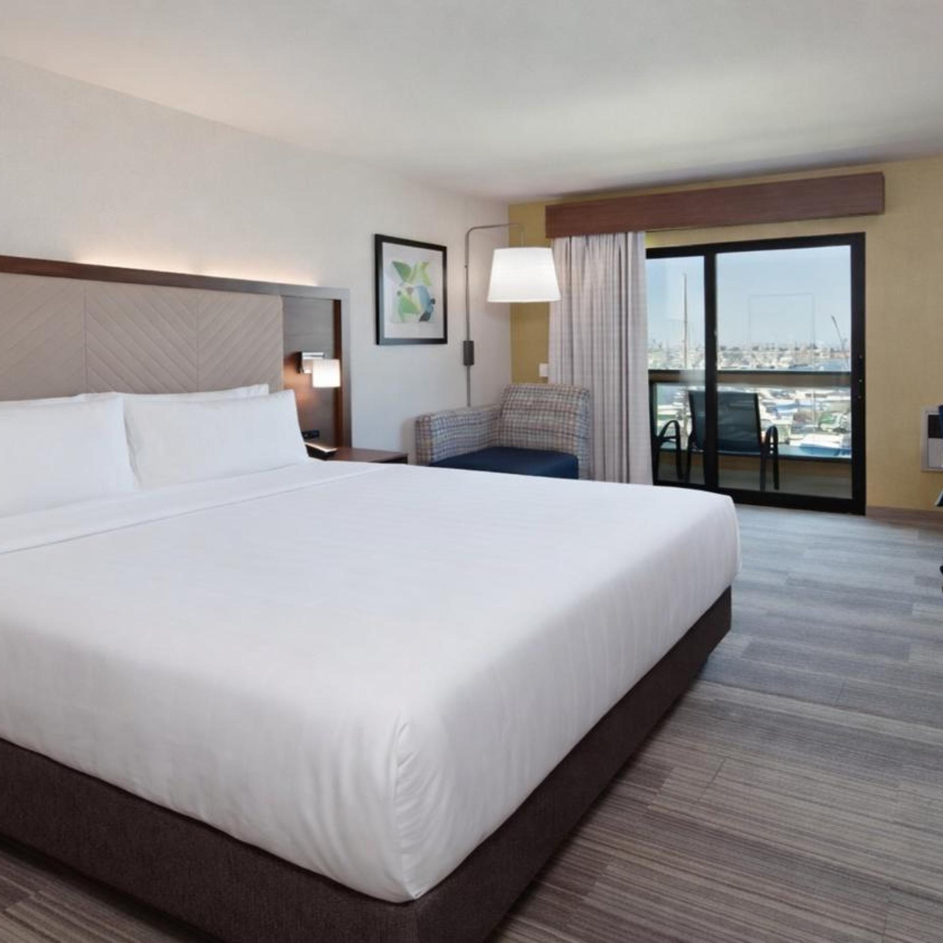 holiday inn express hotel and suites ventura by ihg