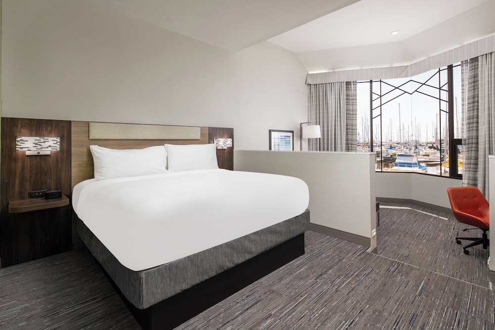 holiday inn express hotel and suites ventura by ihg