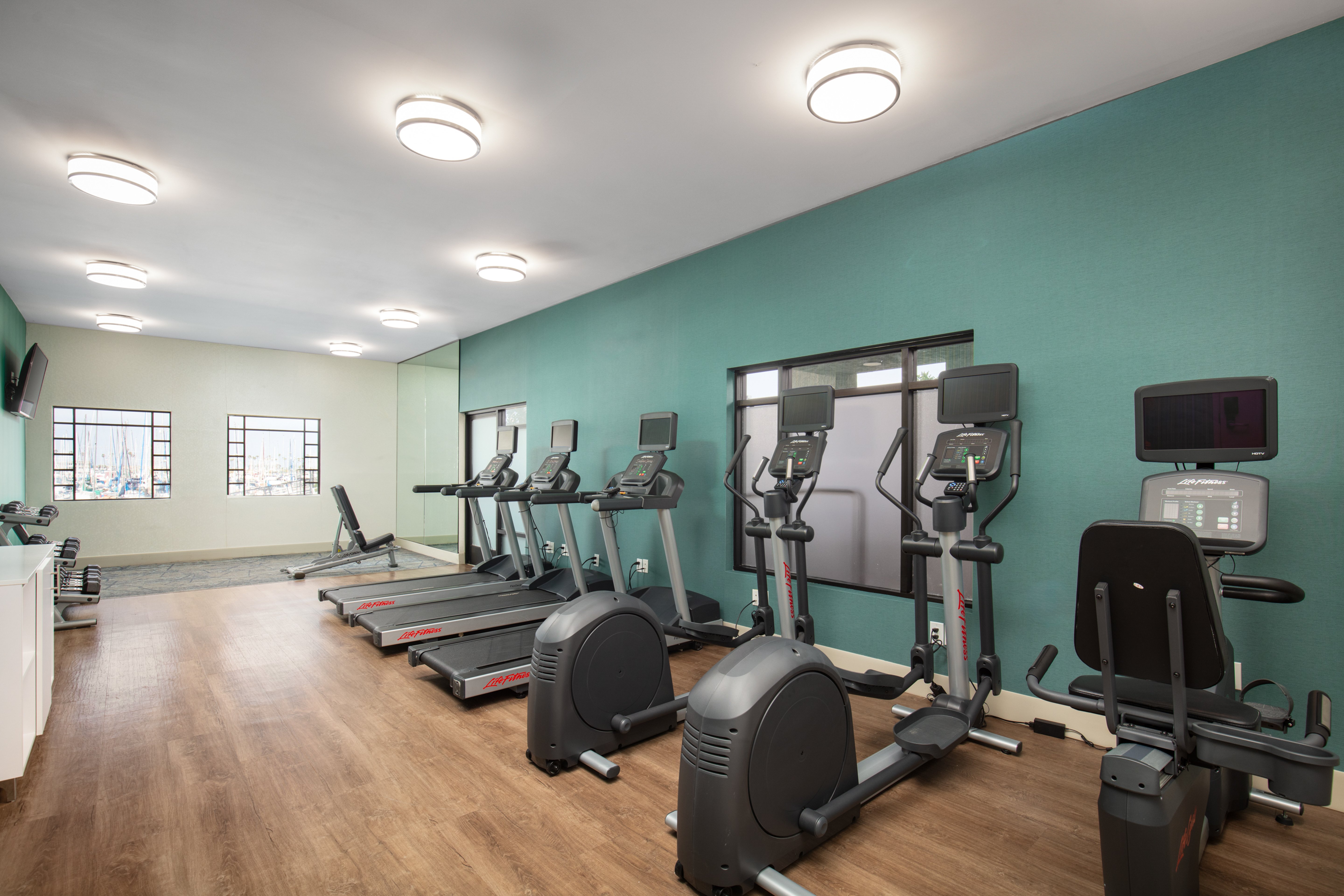 holiday inn express hotel and suites ventura by ihg