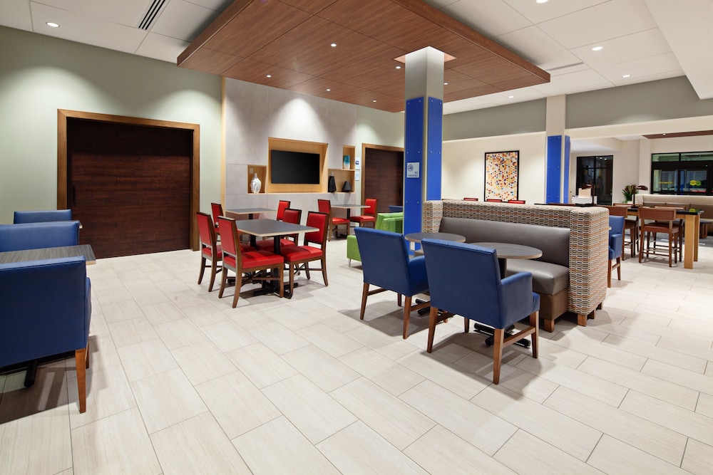 holiday inn express hotel and suites ventura by ihg