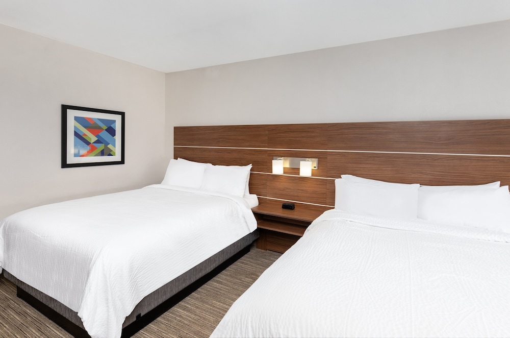 holiday inn express and suites birmingham inverness 280