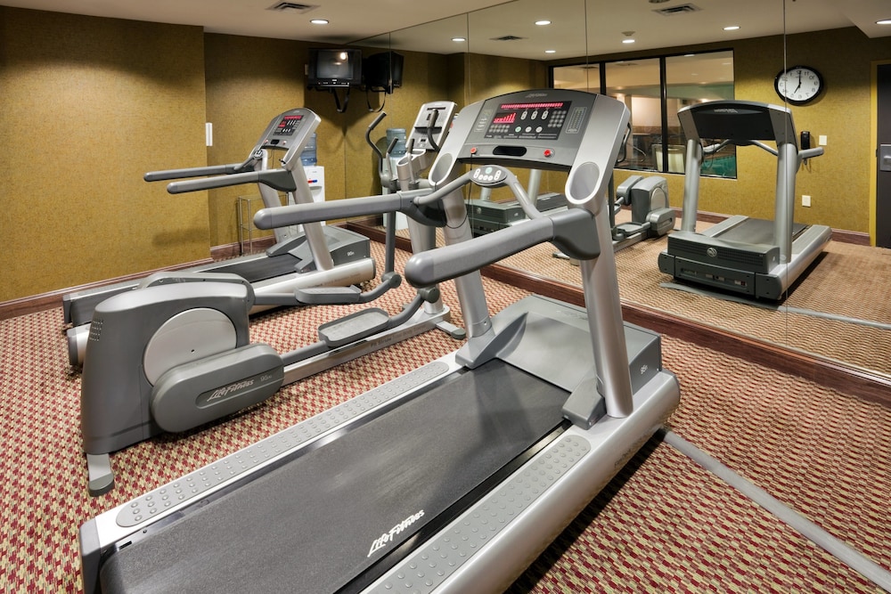 holiday inn express and suites birmingham inverness 280