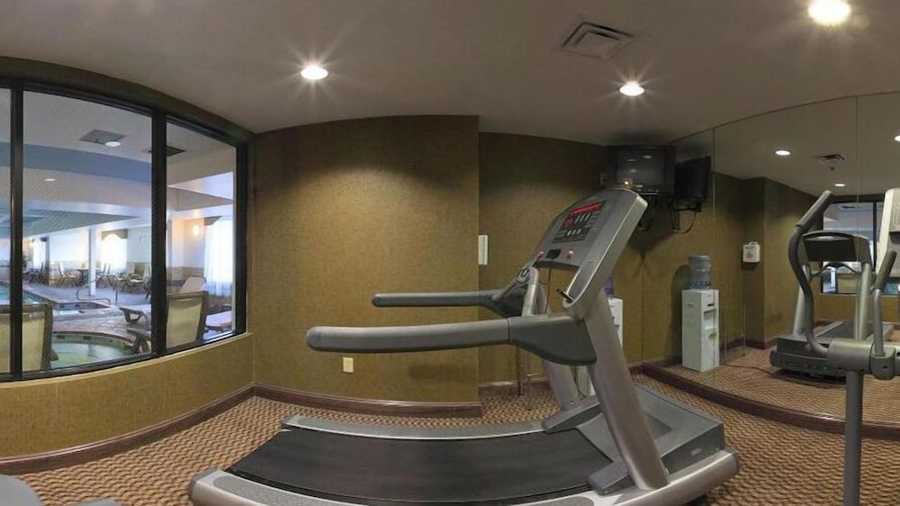 holiday inn express and suites birmingham inverness 280