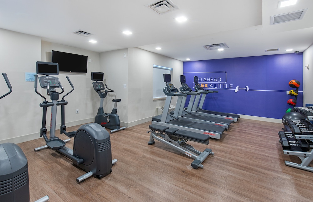 holiday inn express and suites birmingham inverness 280