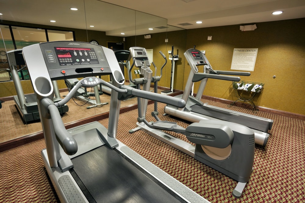 holiday inn express and suites birmingham inverness 280