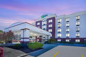 holiday inn express and suites birmingham inverness 280