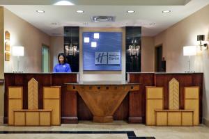 holiday inn express and suites birmingham inverness 280