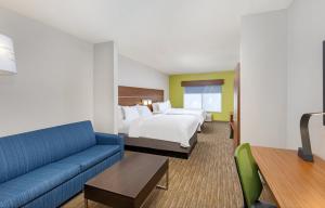 holiday inn express and suites birmingham inverness 280