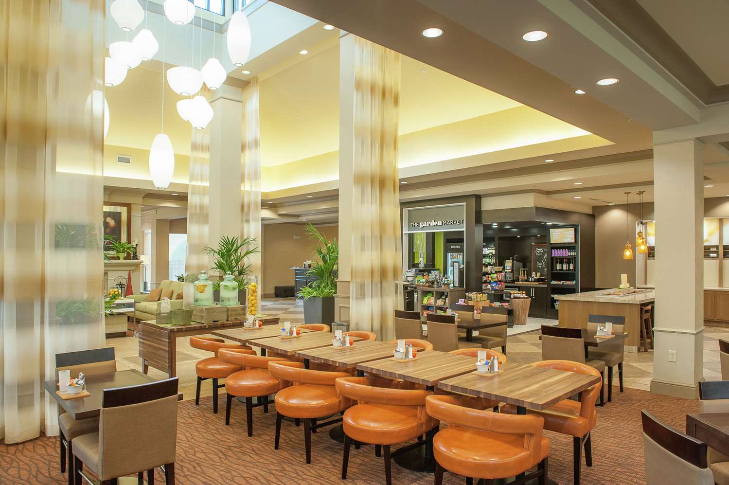 hilton garden inn pensacola airport medical center