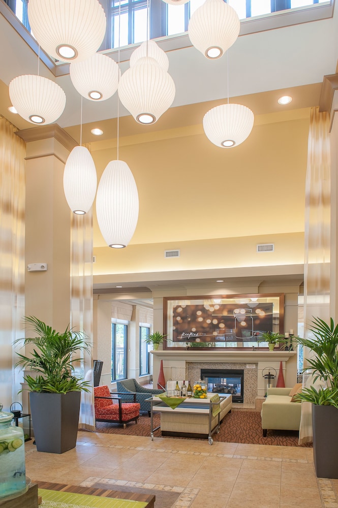 hilton garden inn pensacola airport medical center