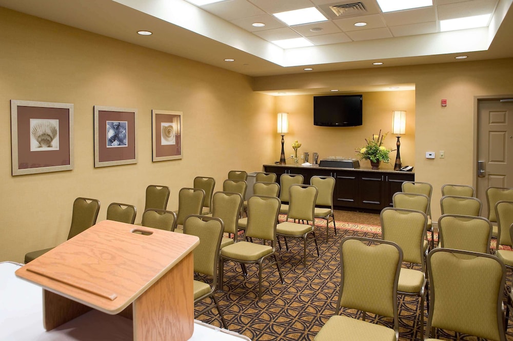 hilton garden inn pensacola airport medical center