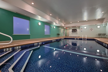 Holiday Inn Express Hotel & Suites, Carlisle-Harrisburg Area By Ihg,Harrisburg>>Carlisle,3 star